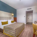 Well Palace Hotel 5*