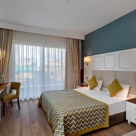 Well Palace Hotel 5*