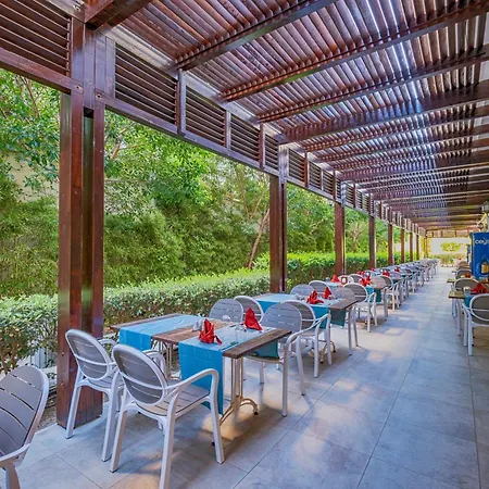 Well Palace Hotell Side