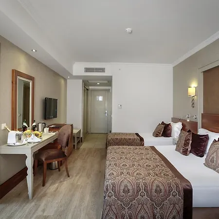 Well Palace Hotell Side