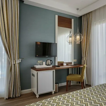 Well Palace Hotel 5*