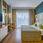 Well Palace Hotel 5*