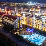 Well Palace Hotel Side