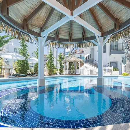 Well Palace Hotel 5*
