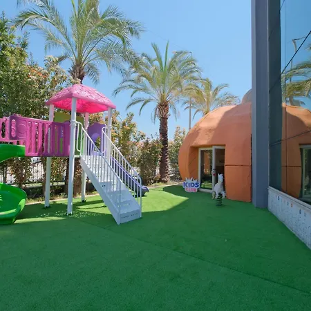 Ξενοδοχείο Well Palace 5*